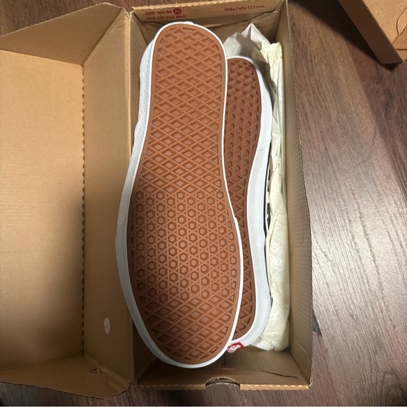 VANS Classic Slip On Checkerboard Black White Mens Wide Athletic Sneaker SZ 13M - Picture 4 of 5